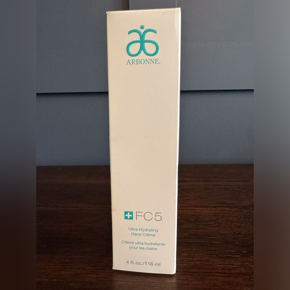 Arbonne Ultra-Hydrating Hand Crème